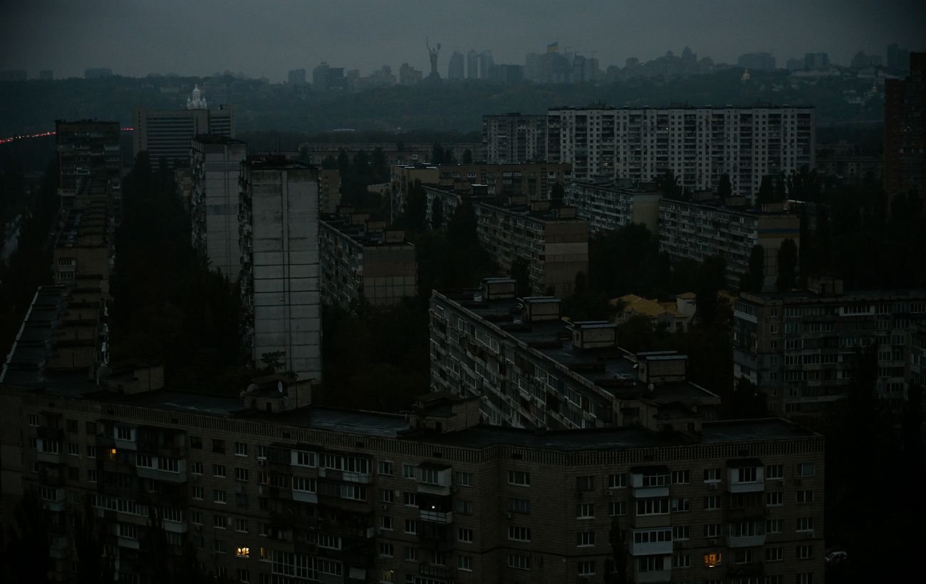 Укренерго оголосило графіки відключень світла на неділю, 1 листопада