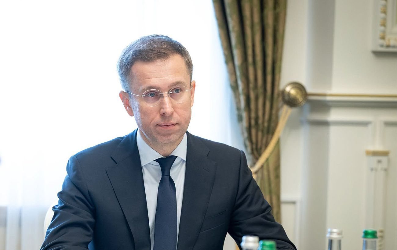 Кабмін створив комісію для продажу «Сенс Банку» та Укргазбанку