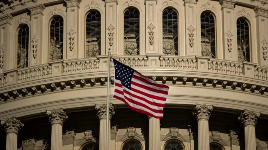 У Конгресі США готують законопроєкт проти закупівель російської нафти
