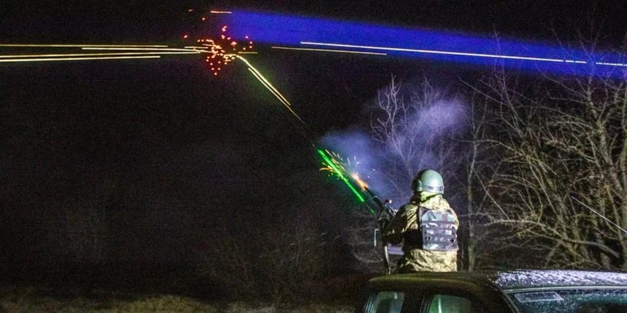 У передмісті Харкова безпілотник влучив у поштовий термінал, у Запоріжжі виникла пожежа