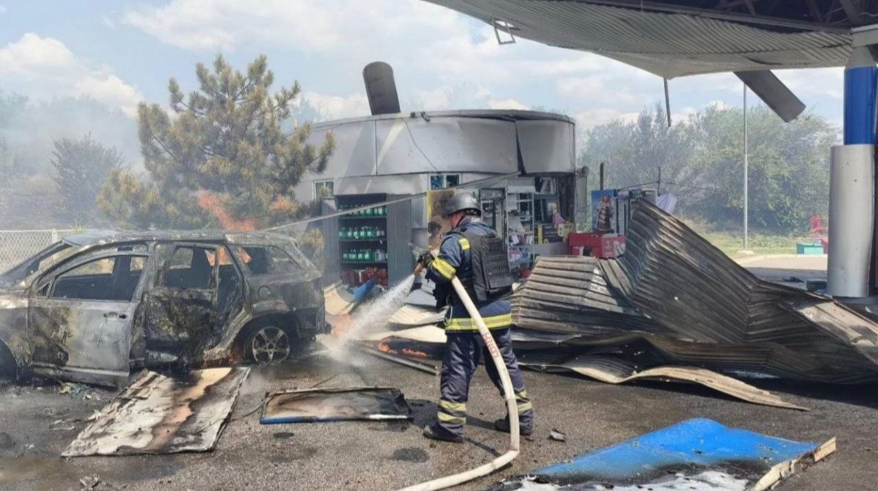 Російський удар по АЗС під Кривим Рогом: серед трьох загиблих рятувальник і 8-річна дитина