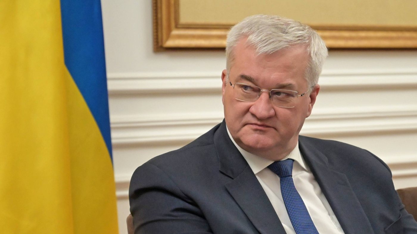 Україна закликала уряди світу закрити мережу «Русский дом»