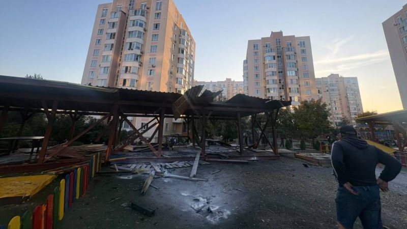 Російський дрон влучив у школу-садок на Київщині: діти були в укритті
