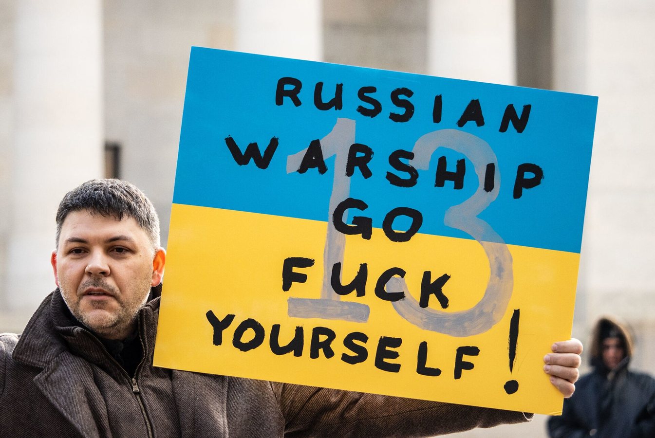 Уламки дрона впали на приватну садибу в Дніпровському районі Києва