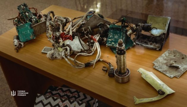 Українські розвідники показали японській делегації уламки північнокорейської ракети