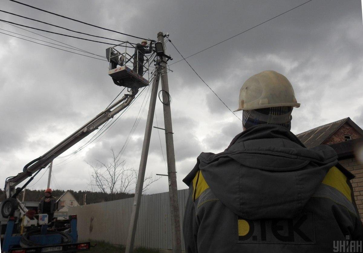 ДТЕК відновив електропостачання для понад 650 тисяч родин після ворожих атак