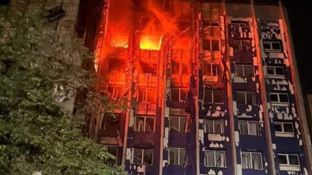 Масована атака на Одещину: понад 178 тисяч родин без світла, пошкоджено будинки й школу