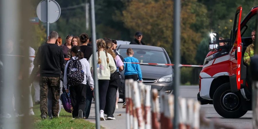 У Польщі закрили частину шкіл через чутки про «криваву п’ятницю»