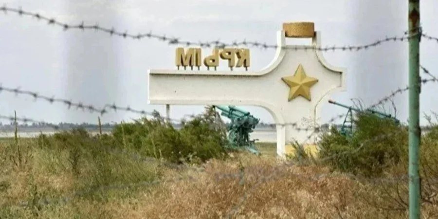 Паливна криза в окупованому Криму змушує росіян повертатися до Росії