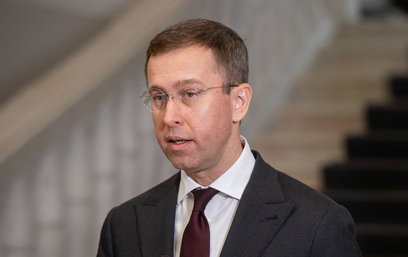 Кабмін скасував безумовне 100% бронювання для оборонних та енергетичних підприємств