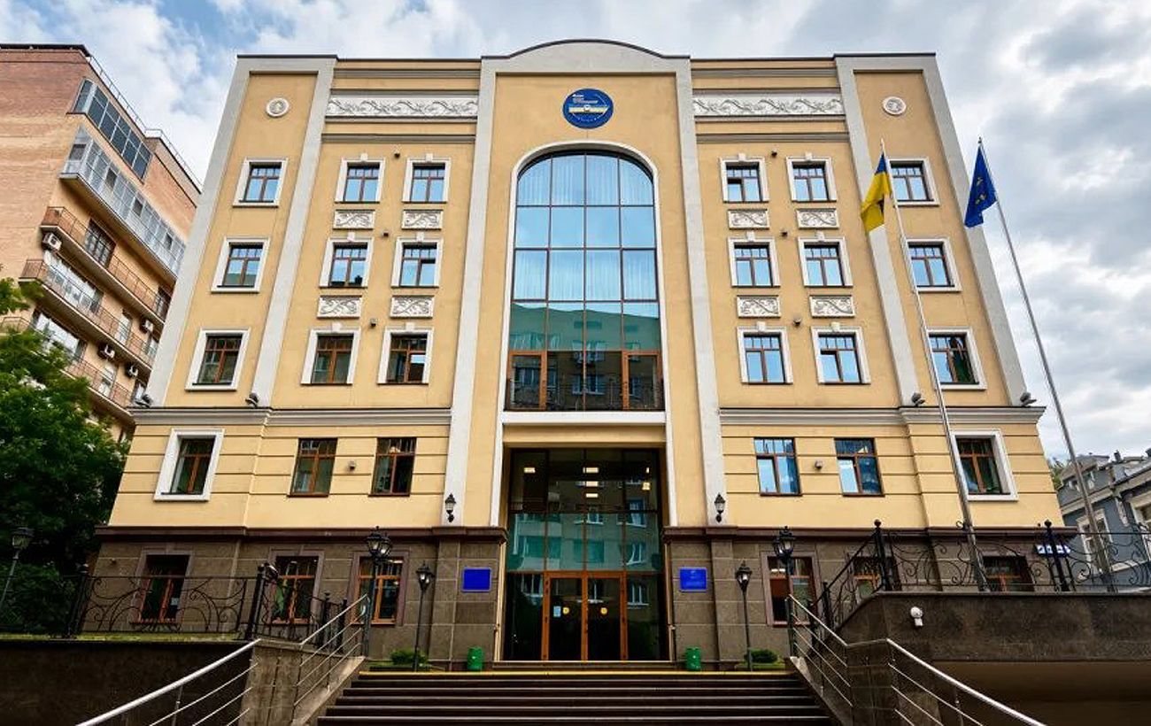 У Києві внаслідок удару РФ пошкоджено будівлю Вищої ради правосуддя, шестеро постраждалих